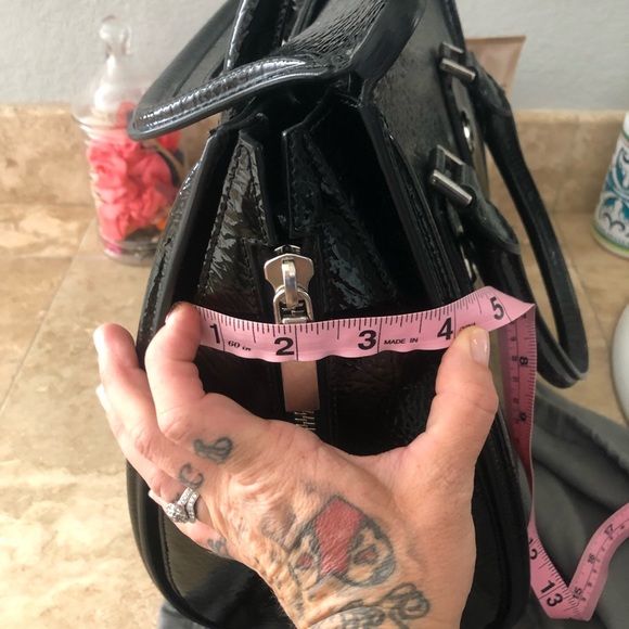 Alexander McQueen hand bag - Picture 12 of 12